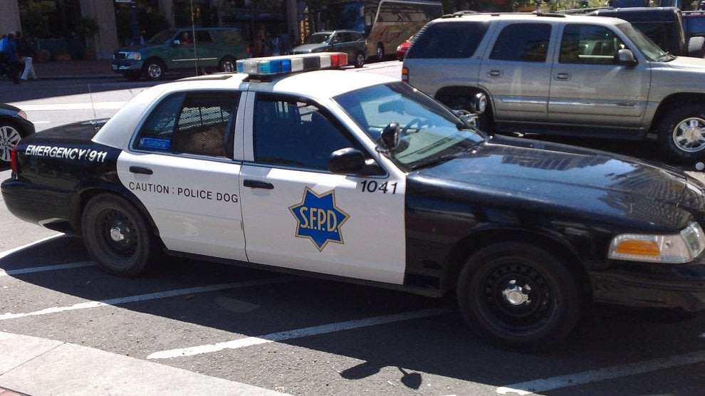 EKTAKTO: Αυτοκίνητο έπεσε πάνω σε πεζούς στο Σαν Φρανσίσκο